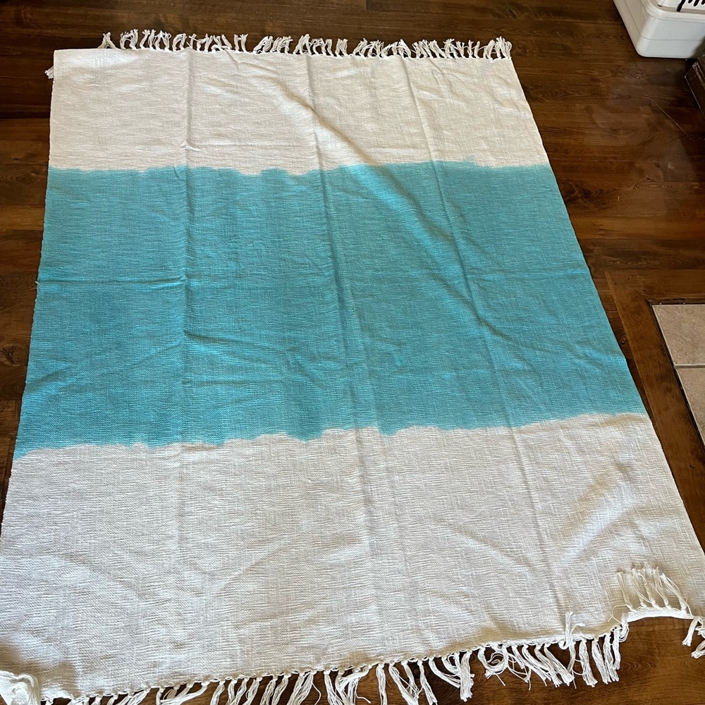 Brand new secret celebrity throw blanket turquoise/cream 70 X 52